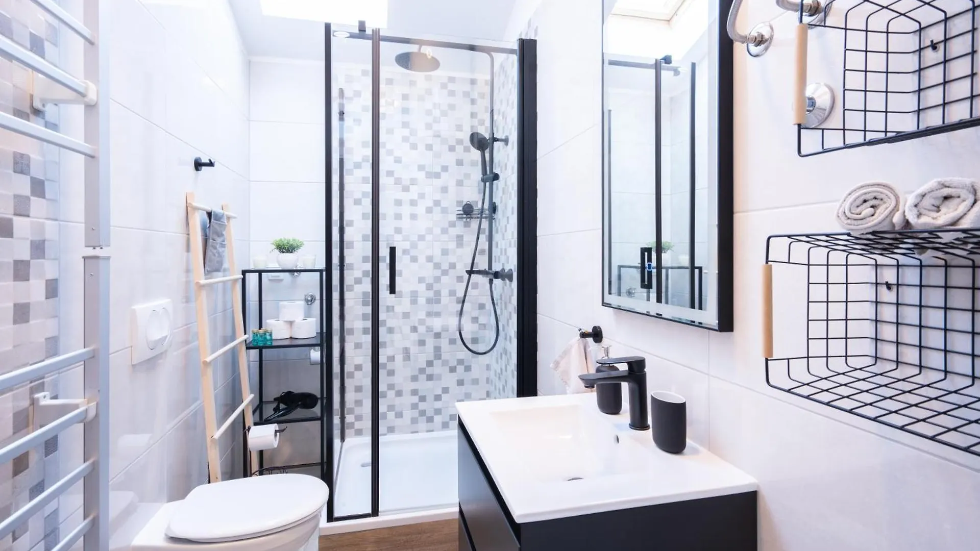 Unique City Center Apartments Gran Fenice With Free Garage Parking And Roof Terrace In One Of The Apartments Croatia